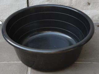 Plastic or metal basin