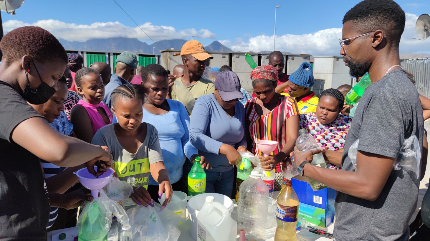 Making fire extinguishers
