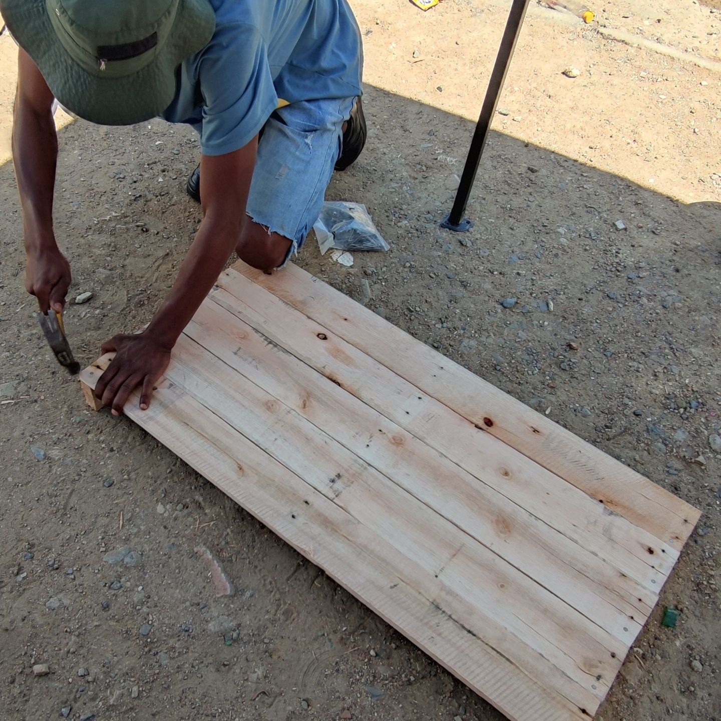 Finishing the countertop, the last nail