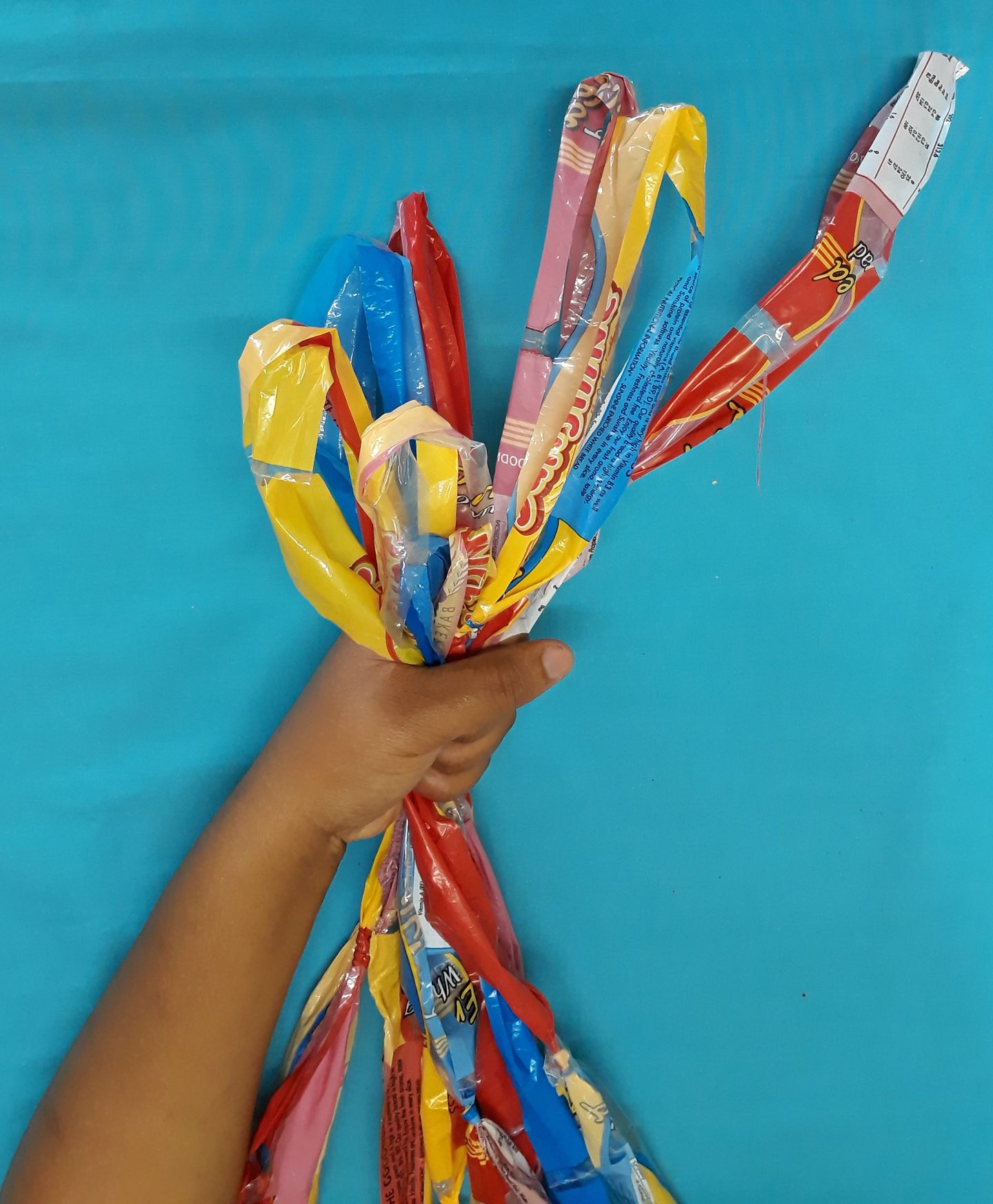 Hold the end of 9 strands