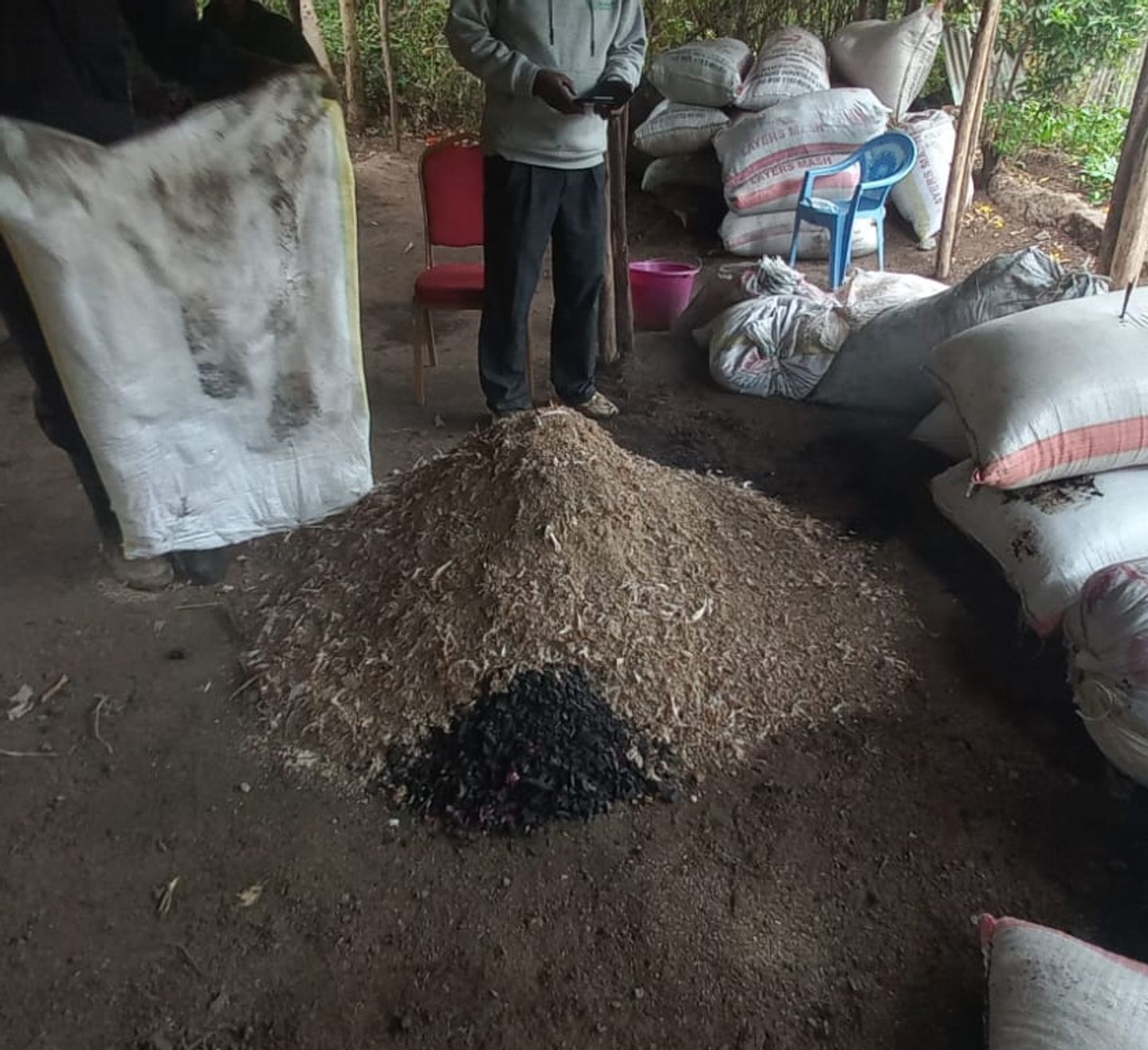 Piled bran and rice husks