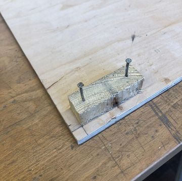 Do the insertion rails for the front feet