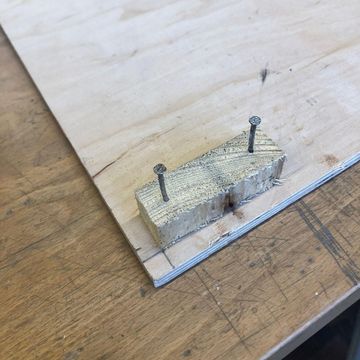 Do the insertion rails for the front feet