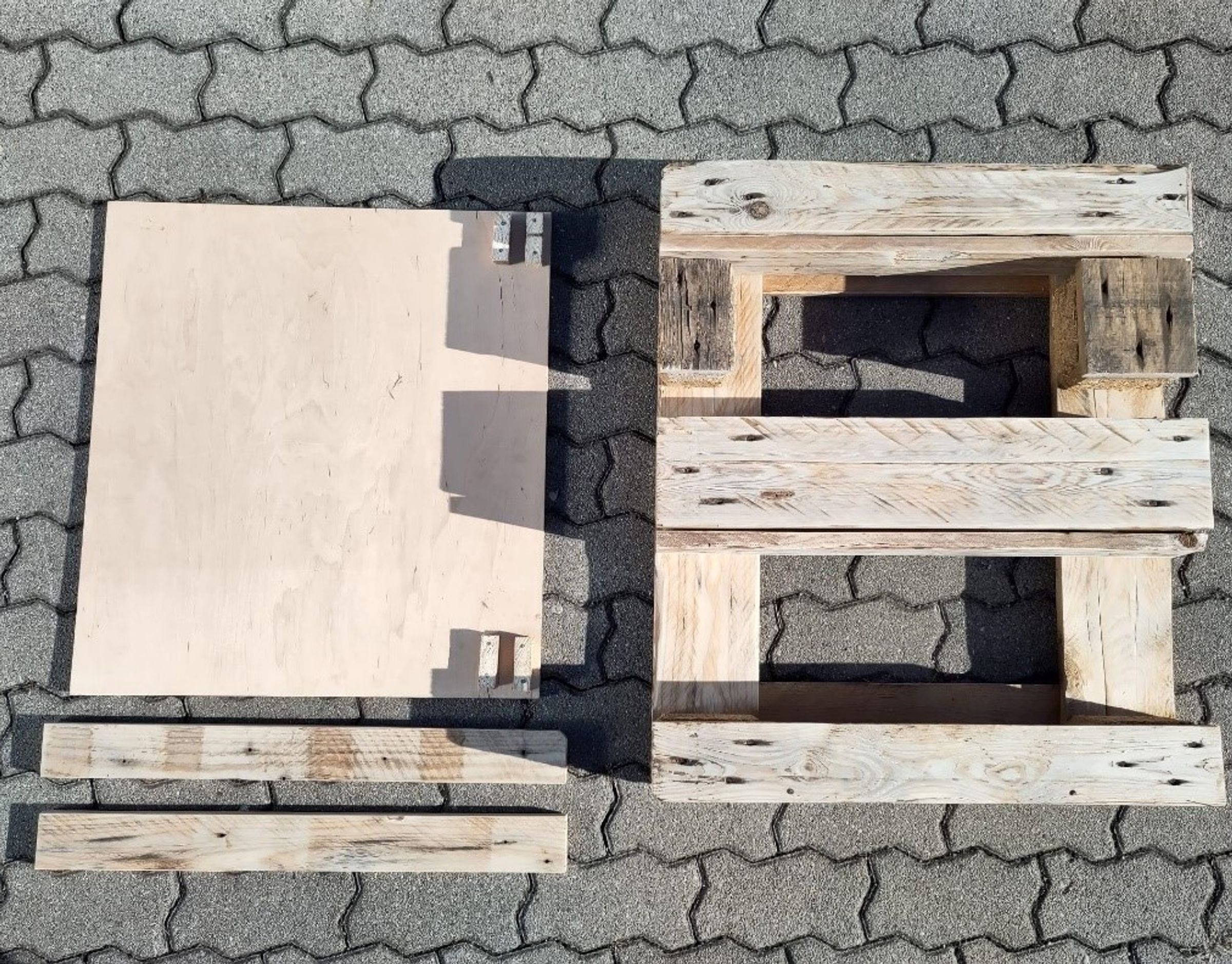 Do the insertion rails for the front feet